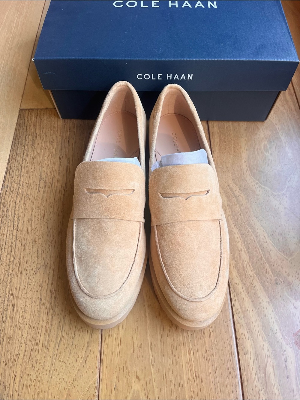 NIB Cole Haan Women's Gwendolyn Penny Loafers Tuscan Sand Suede Size 8 W33065 - Picture 2 of 7
